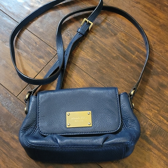 Michael Kors Crossbody Purse - Picture 1 of 12